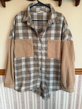 Peach Love Plaid Shacket with Fleece Pockets/Sleeves Women’s Large